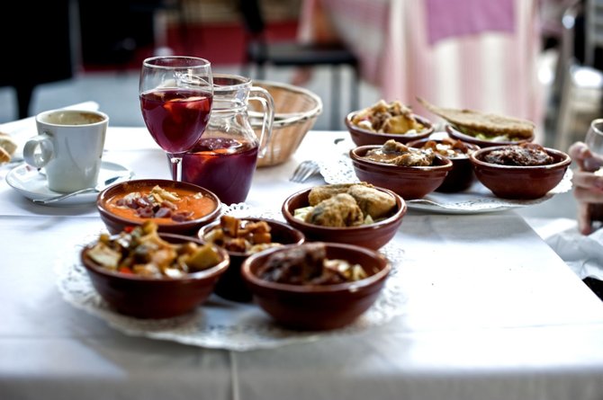 123rf.com nuotr./Lunch. Andalusian style