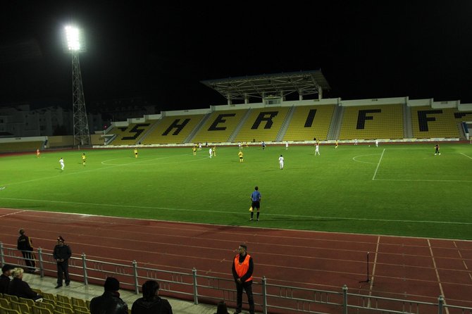 Vaido ir Vytauto Mikaičių nuotr./„Sheriff“ stadione keliautojai stebėjo vietos komandos varžybas