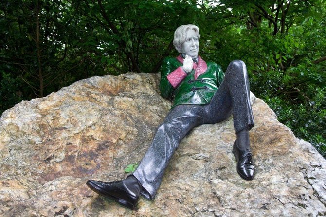 123rf.com/Oskaro Wilde'o statula Dublino Merrion aikštės parke