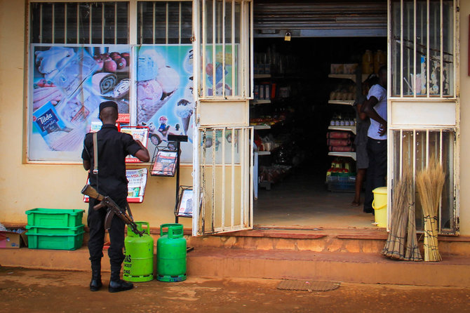 Tomo Montvilo nuotr./„Tai Yra Afrika“ projekto dalyviai atvyko į Ugandą