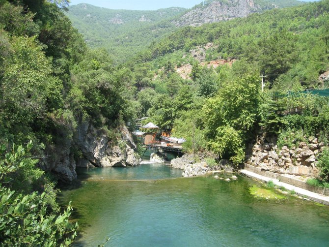 Margirio Klenavičiaus nuotr./Turkija. Restoranas ant Dim upės