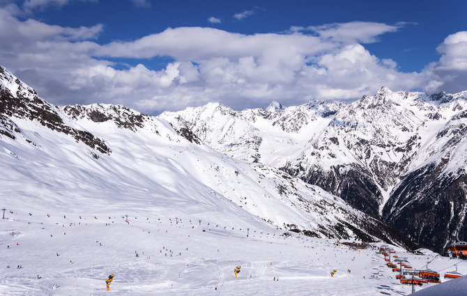 Bigstock.com nuotr./Soldeno slidinėjimo kurortas Austrijoje 