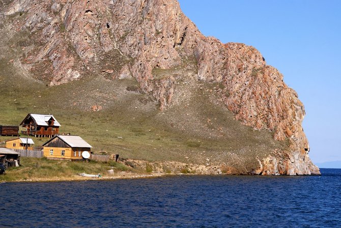 123rf.com nuotr./Baikalo ežero pakrantėje įsikūręs kaimas