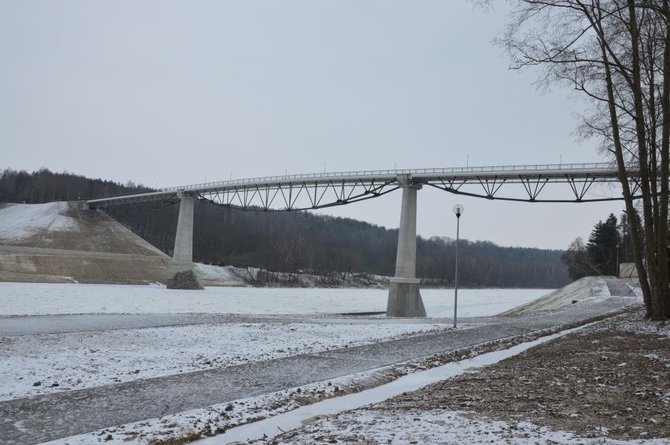 Alytaus miesto savivaldybės nuotr./Pėsčiųjų ir dviračių tiltas Alytuje