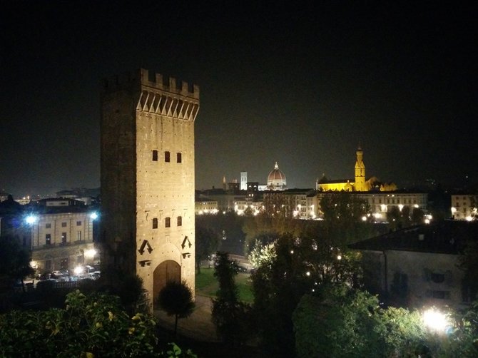 Vytauto Juršėno nuotr./Florencija kylant link Piazzale Michelangelo