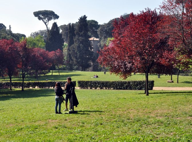 123rf.com nuotr./Borghese soduose vietiniai ir turistai mėgsta rengti iškylas
