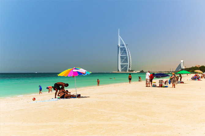 Bigstockphoto.com nuotr./Vienas iš paplūdimių Dubajuje