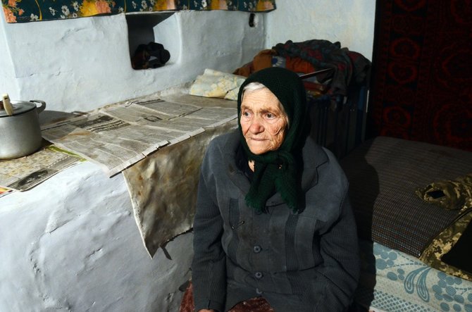 Daumanto Liekio nuotr./86-erių Olia gyvena atokiame kaime Černobylio zonoje