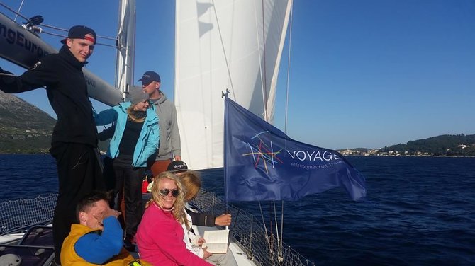 „Voyage & Start up“/ „Facebook“ nuotr./Jachta plaukia dešimt VOYAGE iššūkio dalyvių