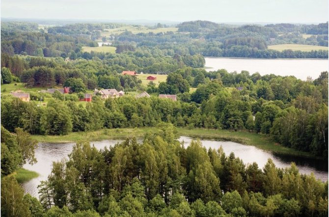 Knygos „Ypatinga Lietuva“ nuotr./Vaizdas nuo Ladakalnio