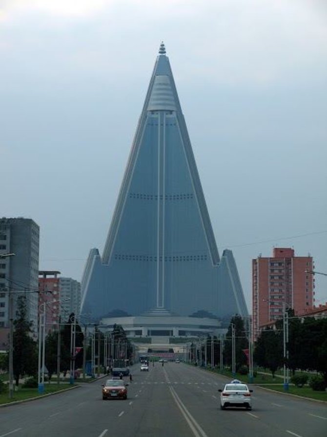 Asmeninė nuotr./Viešbutis Šiaurės Korėjoje, kuris niekada nebus įrengtas iš vidaus
