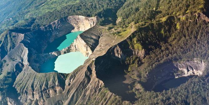 Shutterstock.com/Kelimutu ežeras