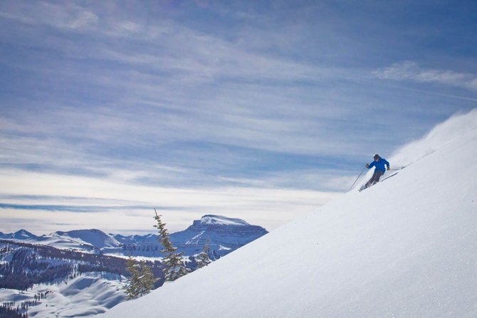 Yellowstoneclub.com nuotr./„Big Sky Resort“, kuriame pritrūkus sniego kartais slidinėja „Yellowstone Club“ nariai