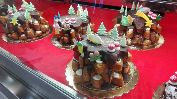 Jurgos Jurkevičienės/ Tavo Roma nuotr./Iš prekybos centro pirkto pyrago PANDORO galima pasigaminti prabangų Kalėdų saldumyną
