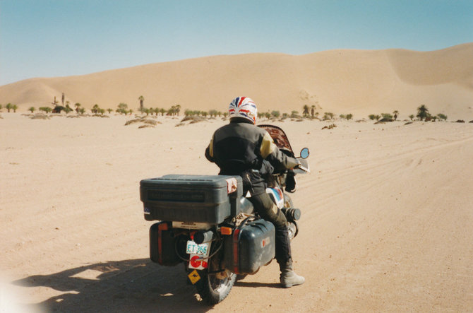 Ken & Carol Duval nuotr./Namibija, 2000 m.