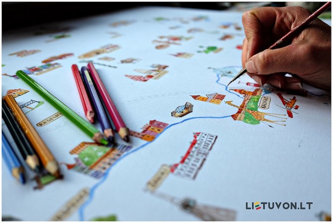 Projekto autorių nuotr./Projektas Lietuvon.lt pristatė ranka pieštą kelionių po Lietuvą žemėlapį vaikams