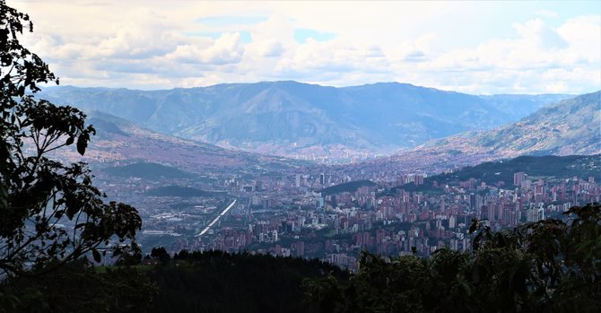 Asmeninė nuotr./Nuostabi Medeljino panorama, apsupta kalnų