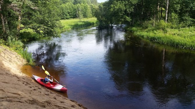 „Active Trips“ nuotr./Ekspedicijos „Baidarė upėje“ akimirkos