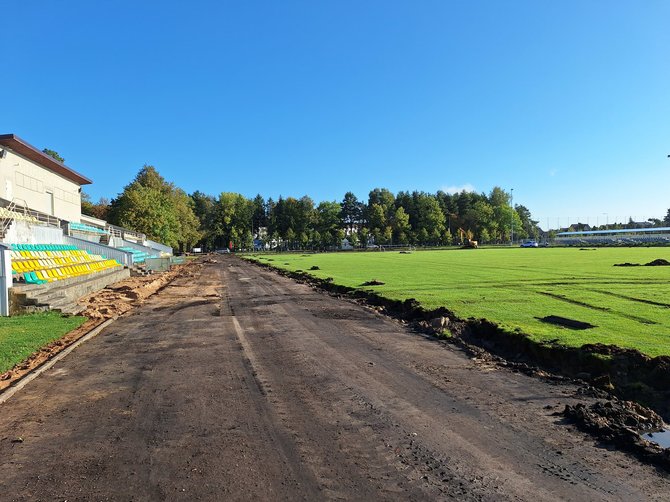 Kretingos raj. savivaldybės nuotr./Kretingoje rekonstruojamas stadionas