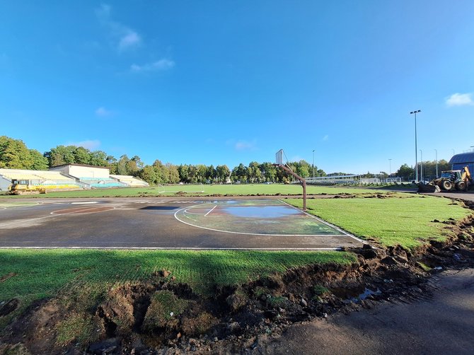 Kretingos raj. savivaldybės nuotr./Rekonstruojamas Kretingos stadionas