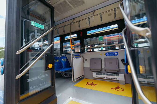 Bendrovės nuotr./Naujieji elektra varomi autobusai Klaipėdoje