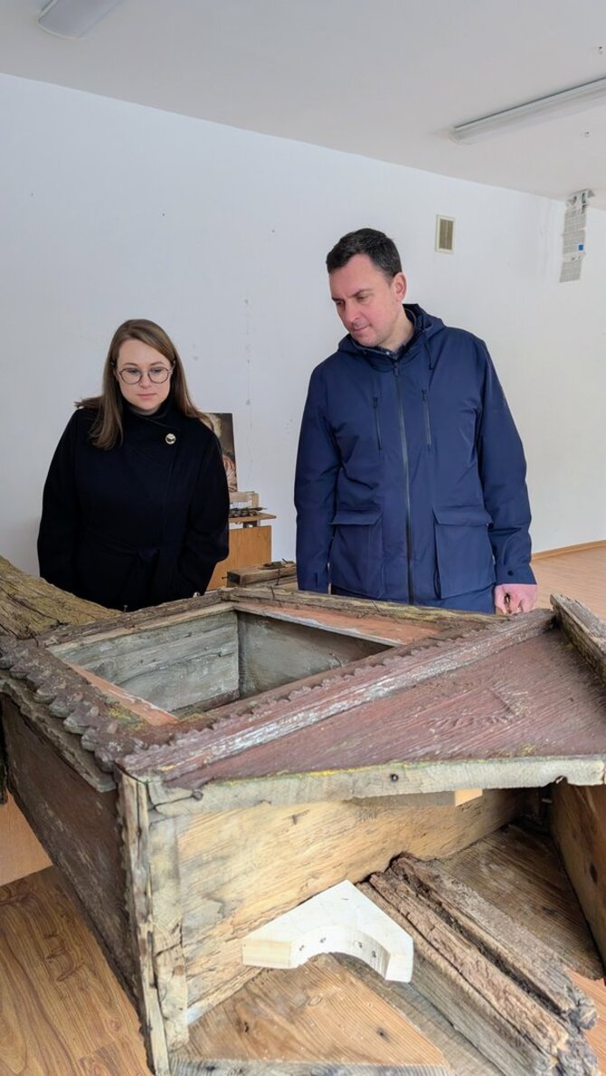 Telšių rajono savivaldybės nuotr./Koplytstulpis