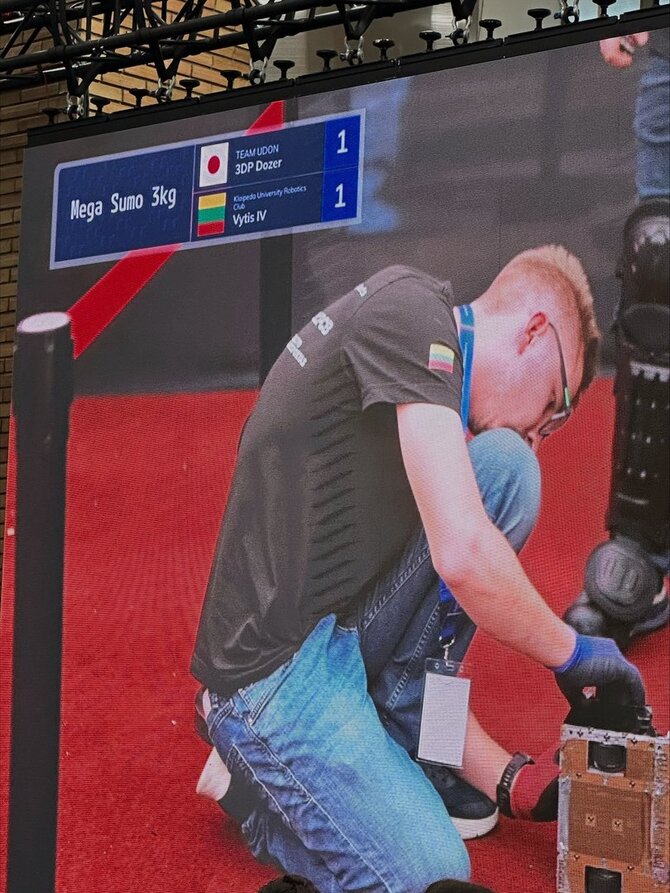 KU nuotr./Klaipėdos universiteto robotikos komanda