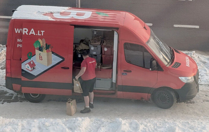 „Vakarų ekspreso“ skaitytojo nuotr. /Klaipėdoje įamžintas kurjeris