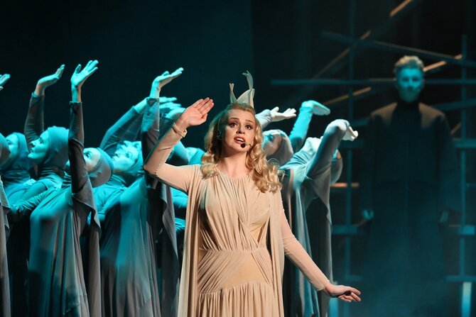 Panevėžio muzikinio teatro nuotr./Opera-poema „Strazdas – žalias paukštis“. 