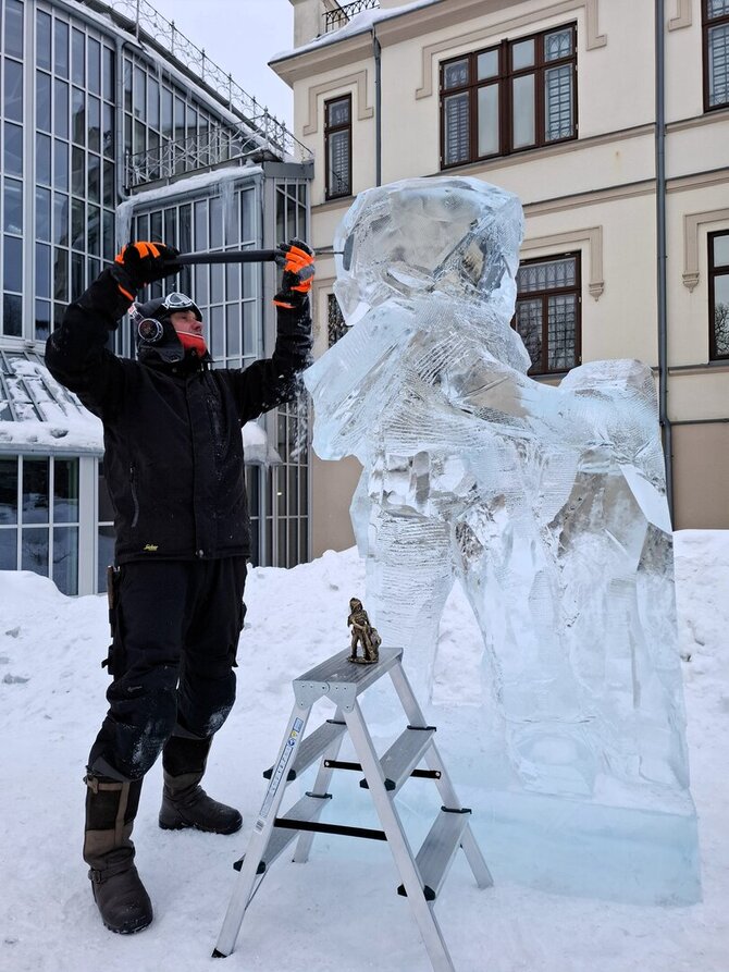 Kretingos raj. savivaldybės nuotr./Kretingoje gimsta ledo skulptūrų galerija