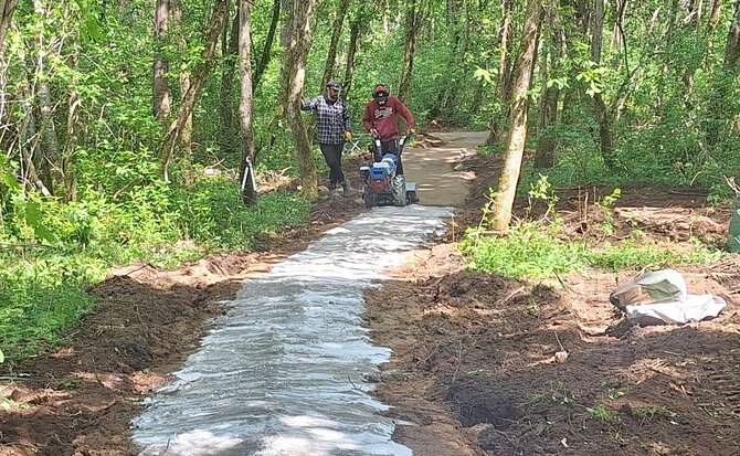 Kretingos raj. savivaldybės nuotr./Kretingoje įrengiamas didžiausias Lietuvoje kalnų dviračių parkas