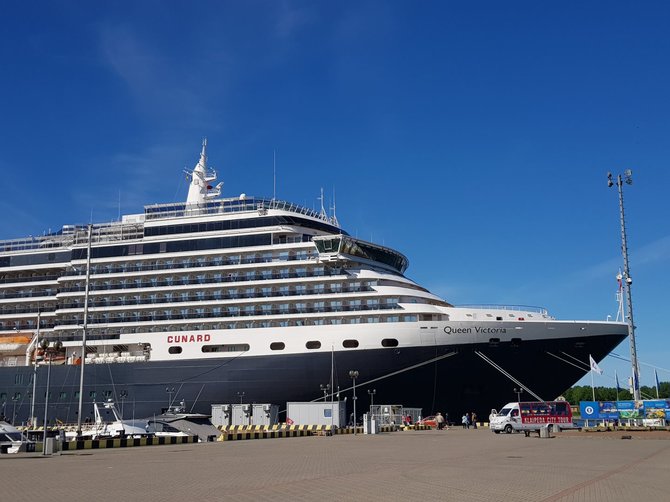 J. Andriejauskaitės / 15min nuotr./Į Klaipėdą atplaukė ištaigingas karališkas laivas „Queen Victoria“