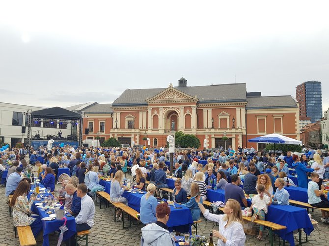 J. Andriejauskaitės / 15min nuotr./Klaipėdoje – penktoji Mėlynoji vakarienė