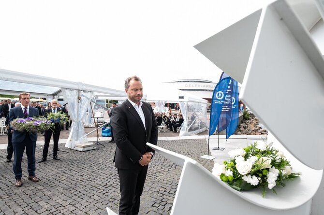 E.Sabaliauskaitės nuotr./Pagerbimo ceremonijoje dalyvavo Susisiekimo ministras Juras Taminskas