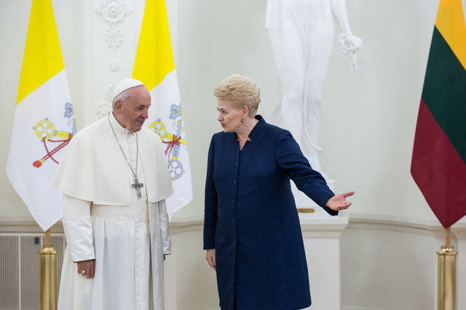 Juliaus Kalinsko / 15min nuotr./Popiežiaus Pranciškaus ir Dalios Grybauskaitės susitikimas