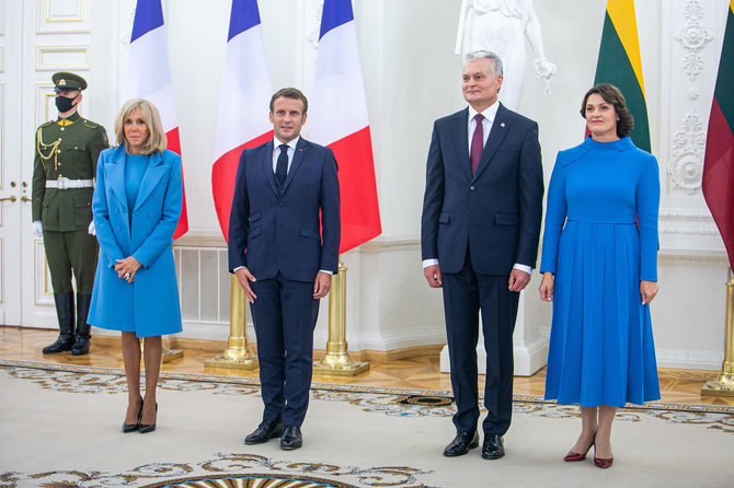 Juliaus Kalinsko / 15min nuotr./Emmanuelis Macronas, Gitanas Nausėda, Brigitte Macron, Diana Nausėdienė