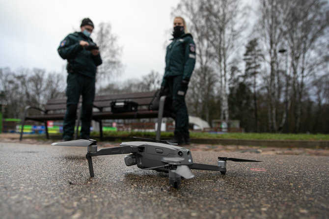 Juliaus Kalinsko / 15min nuotr./Policijos dronas