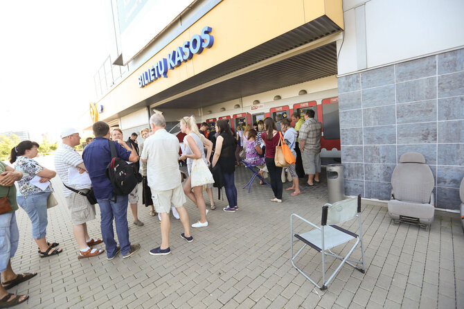 Juliaus Kalinsko/15min.lt nuotr./Prie bilietų kasų