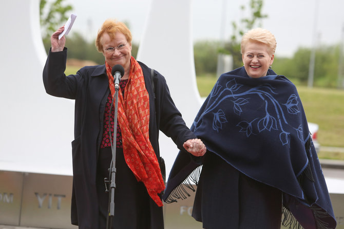 Juliaus Kalinsko / 15min nuotr./Tarja Halonen ir Dalia Grybauskaitė