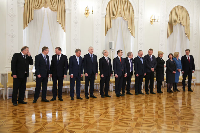 Juliaus Kalinsko/15min.lt nuotr./Prezidentė Dalia Grybauskaitė susitiko su ministrais