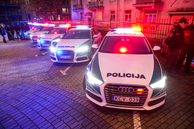 Juliaus Kalinsko / 15min nuotr./Naujo dizaino tarnybinių policijos automobilių pristatymas 