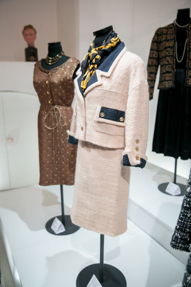 Juliaus Kalinsko / 15min nuotr./Parodos „Kelionės ir kūryba: „Chanel“ mados namų suknelės ir aksesuarai“ atidarymas