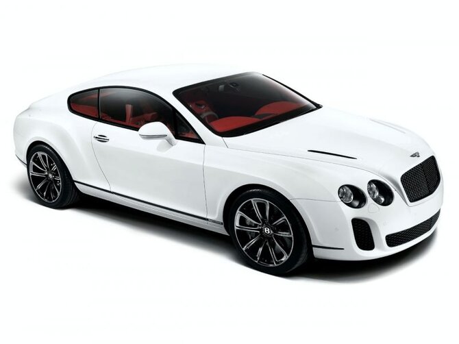 Gamintojo nuotr./„Bentley Continental Supersports“ – prabangus galiūnas