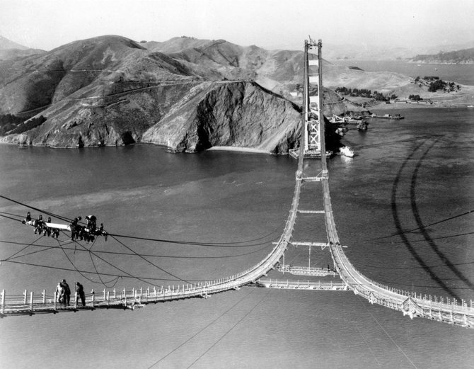 AP/„Scanpix“ nuotr./Aukso Vartų tilto statybos 1935 m. spalio 25 d.