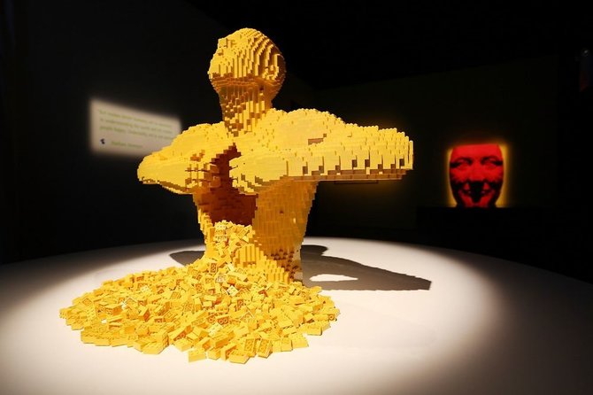 AFP/„Scanpix“ nuotr./Skulptūra iš „Lego“ kaladėlių