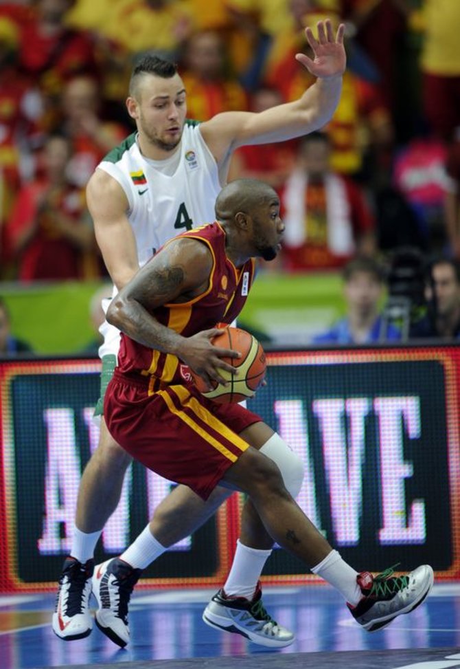 AFP/„Scanpix“ nuotr./Donatas Motiejunas ir Bo McCalebbas