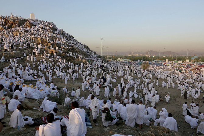 AFP/„Scanpix“ nuotr./Musulmonų maldininkai ant Arafato kalno