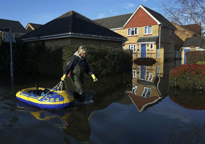 „Reuters“/„Scanpix“ nuotr./Potvynis Didžiojoje Britanijoje 