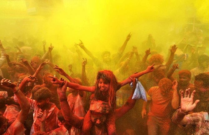 AFP/„Scanpix“ nuotr./Holi festivalis Indijoje