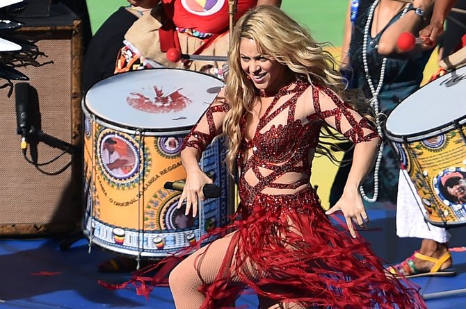 AFP/„Scanpix“ nuotr./Shakira Pasaulio futbolo čempionato uždarymo ceremonijoje